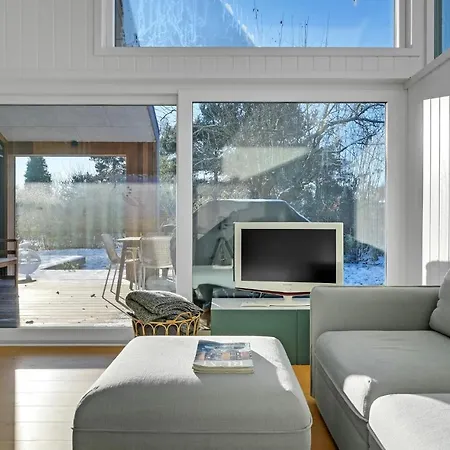 Cozy Home In Hornbaek With Wifi * Hornbæk
