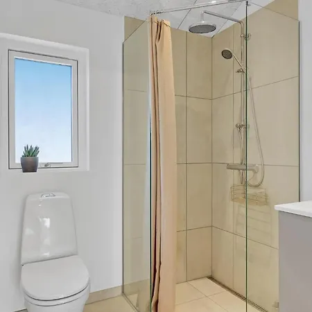 Cozy Home In Hornbaek With Wifi بيت للعطل *