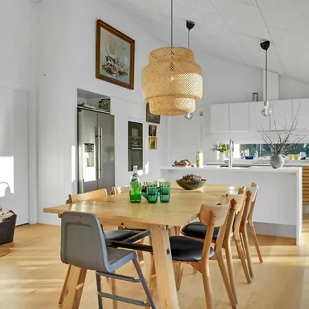 بيت للعطل Cozy Home In Hornbaek With Wifi