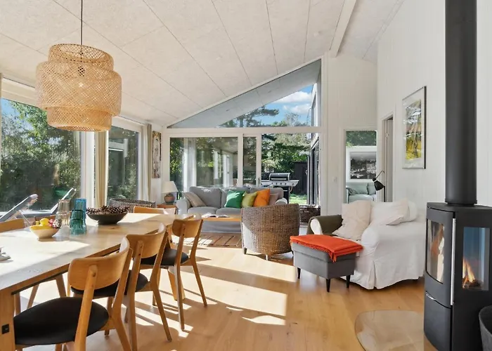Cozy Home In Hornbaek With Wifi Casa vacanze